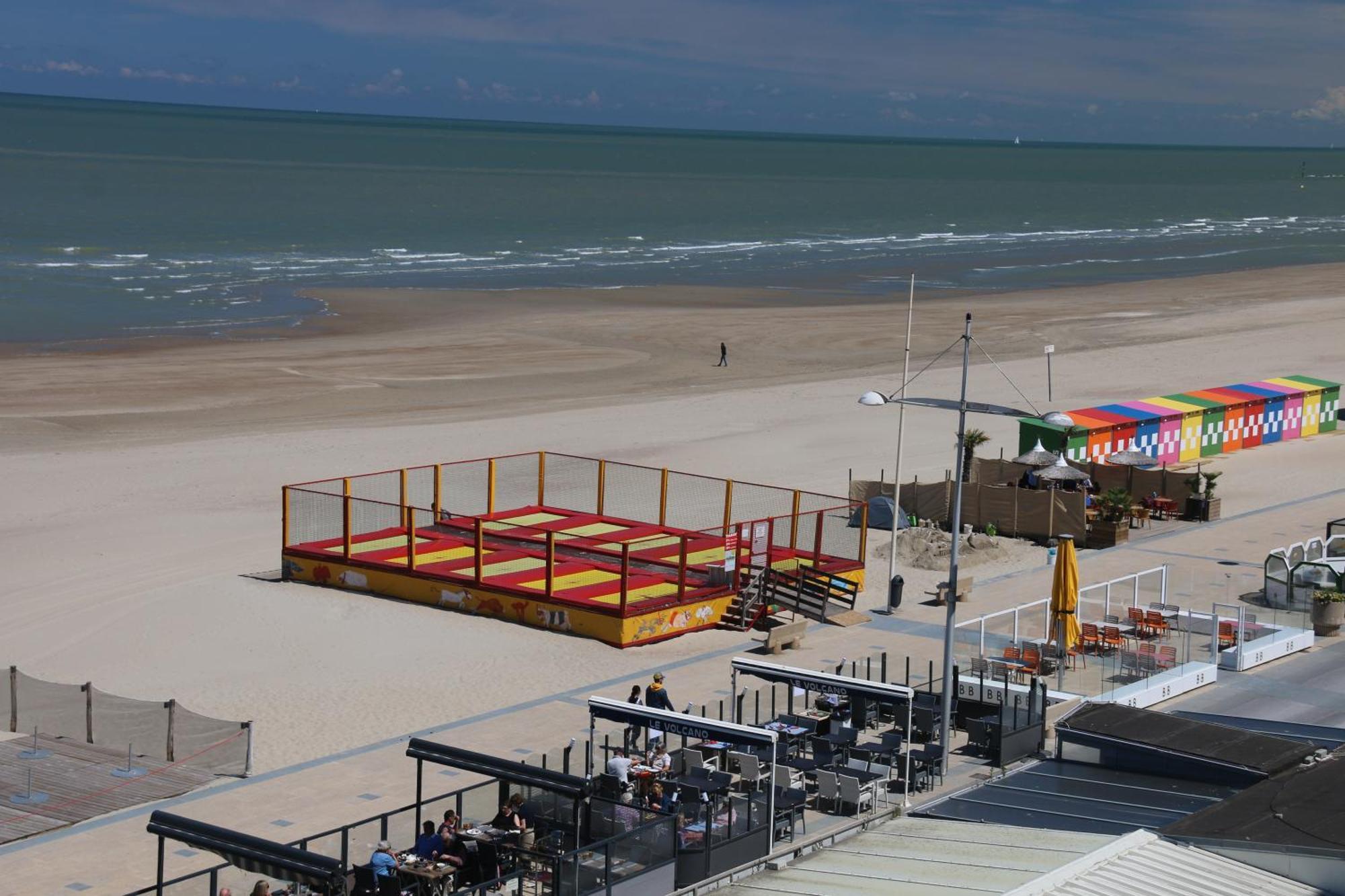 Grande Chambre Dans Loft A Deux Pas De La Plage Dunkirk Exteriér fotografie