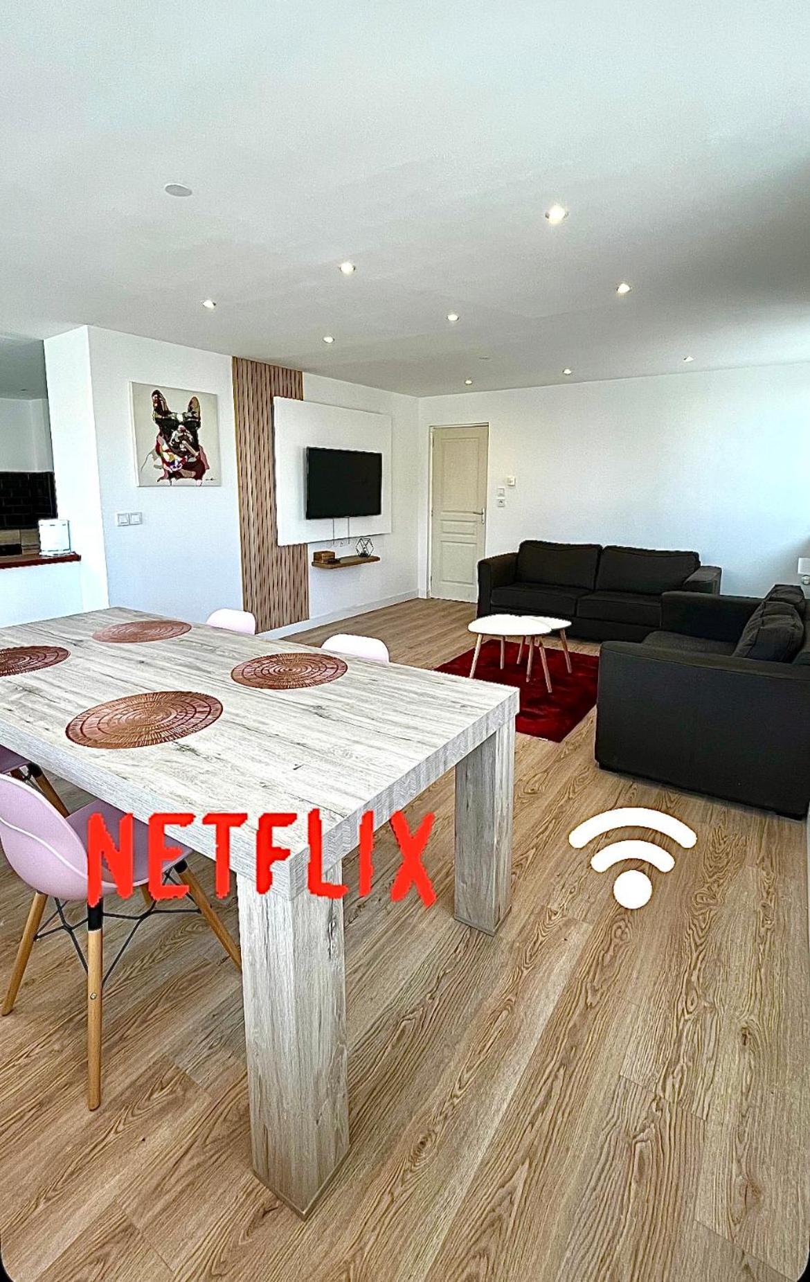 Grande Chambre Dans Loft A Deux Pas De La Plage Dunkirk Exteriér fotografie